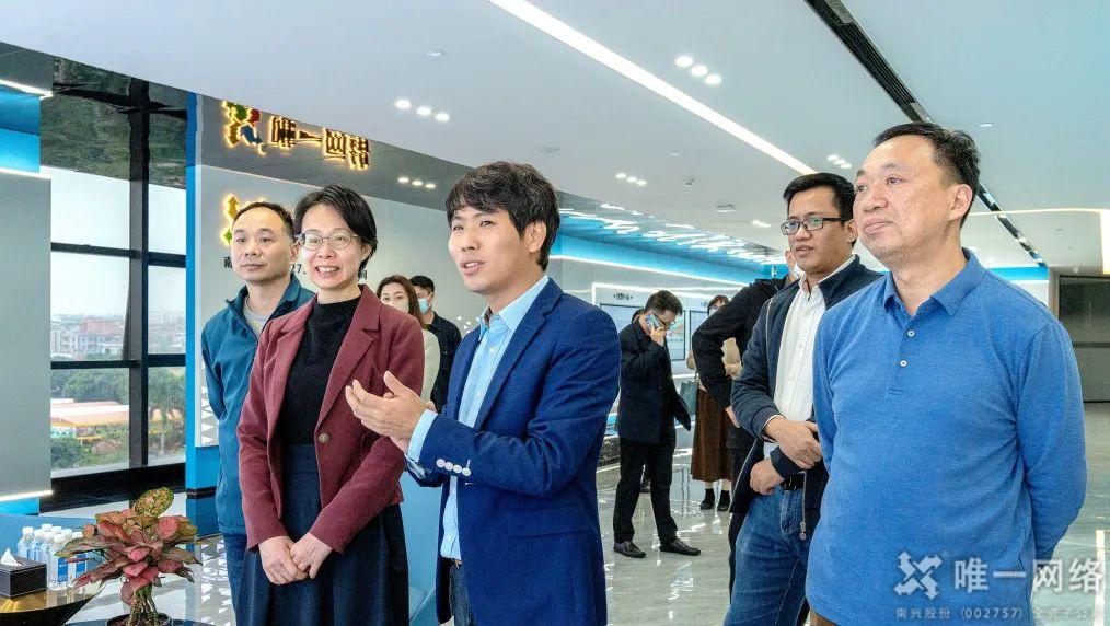 东莞市委网信办领导一行调研走访壹号娱乐